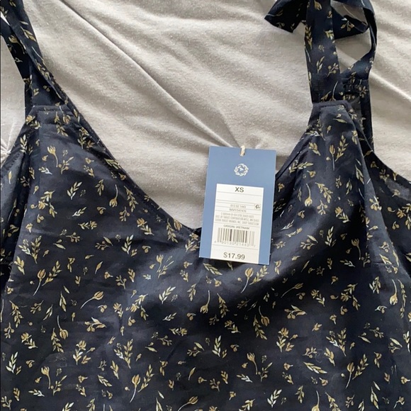 Target Tank-top - Picture 2 of 2